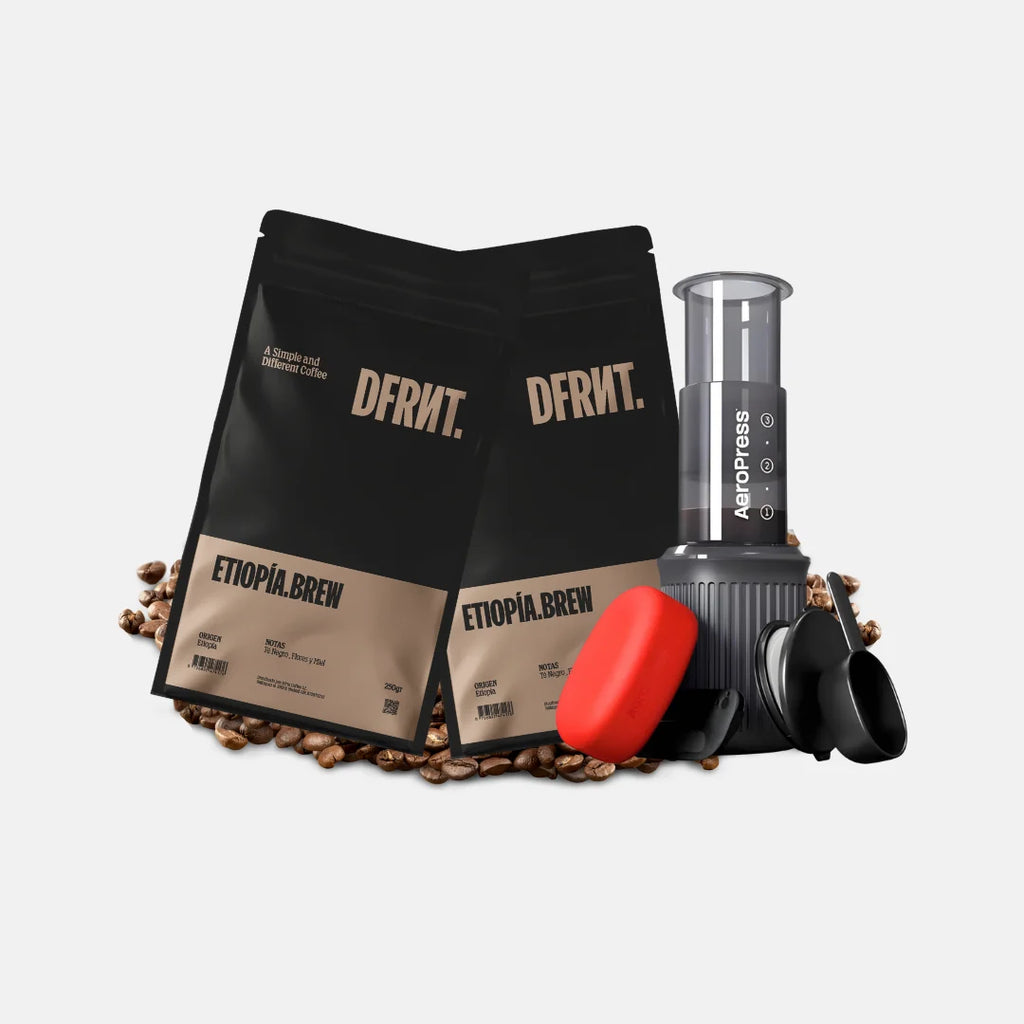 DFRNT. Confezione filtro 2x250gr + Aeropress Go Etiopia Brew - Note al tè nero, ai fiori e al miele - Chicchi di caffè specializzati - Filtro ideale - Resent Roast in Spagna 500g
