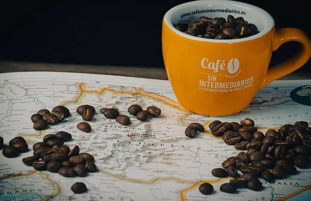 CAFÈ SENZA INTERMEDIARI |   Rosa |   Miscela di caffè India e Brasile |   Tostatura settimanale |   Imballaggio per la spedizione |   Alta intensità |   Solo caffè